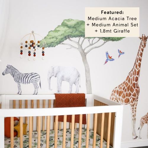 Customer photo of a medium acacia tree with safari animals and a 1.8m giraffe