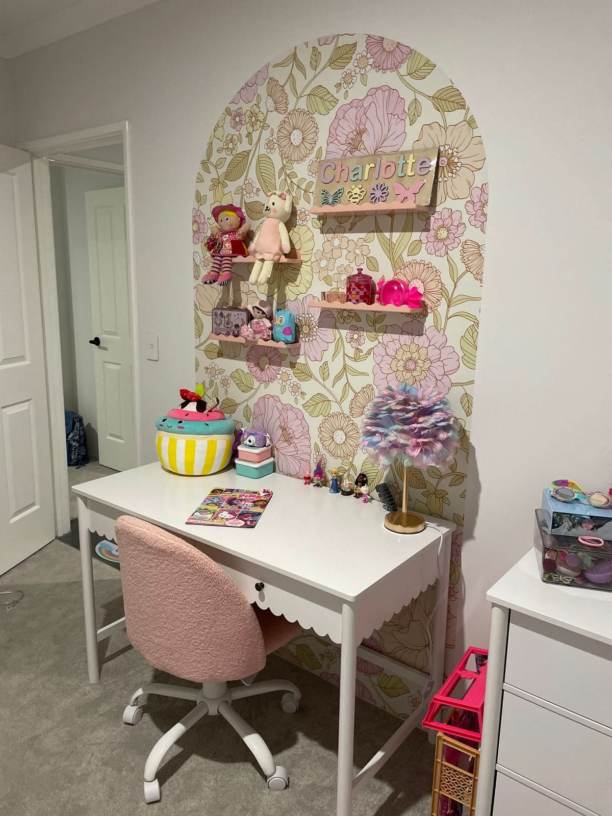 Customer photo of the Juliet floral arch decal above a desk