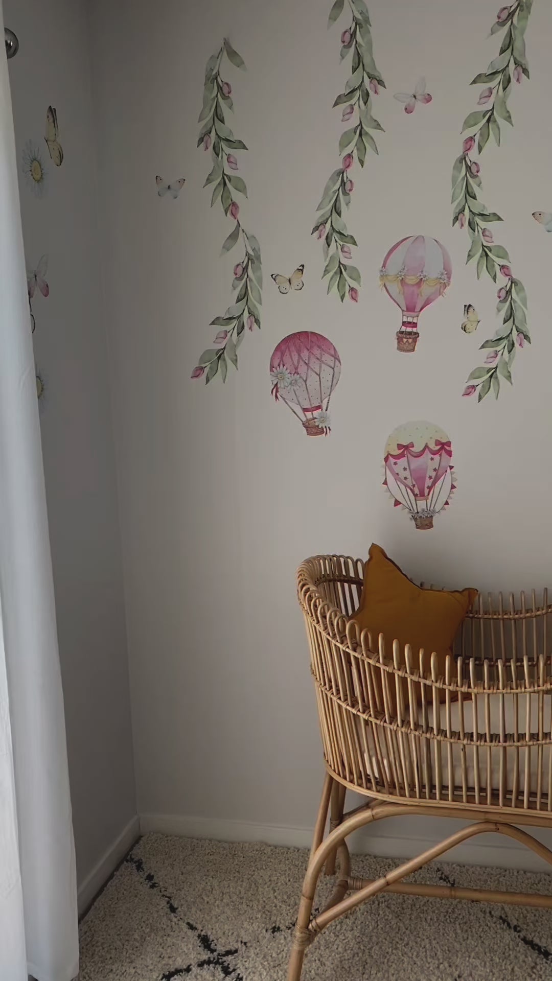 Load video: Floral Hot Air Balloon Wall Decals