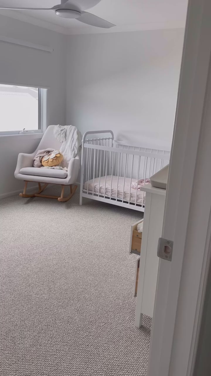 Load video: Mini Daisy Wall Decals