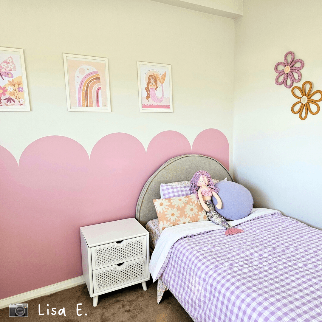 Scalloped Wallpaper Panel - Pink